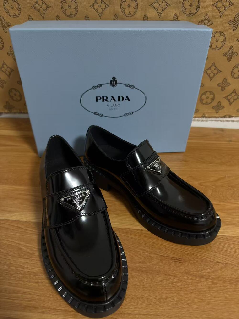 ❤️ Prada Women's Loafers